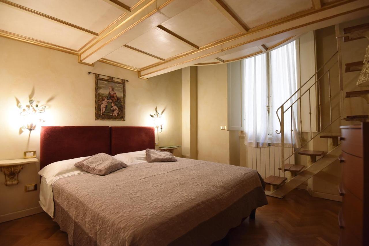 Italian Experience-Suite Medici Loft 8 Florence Exterior photo